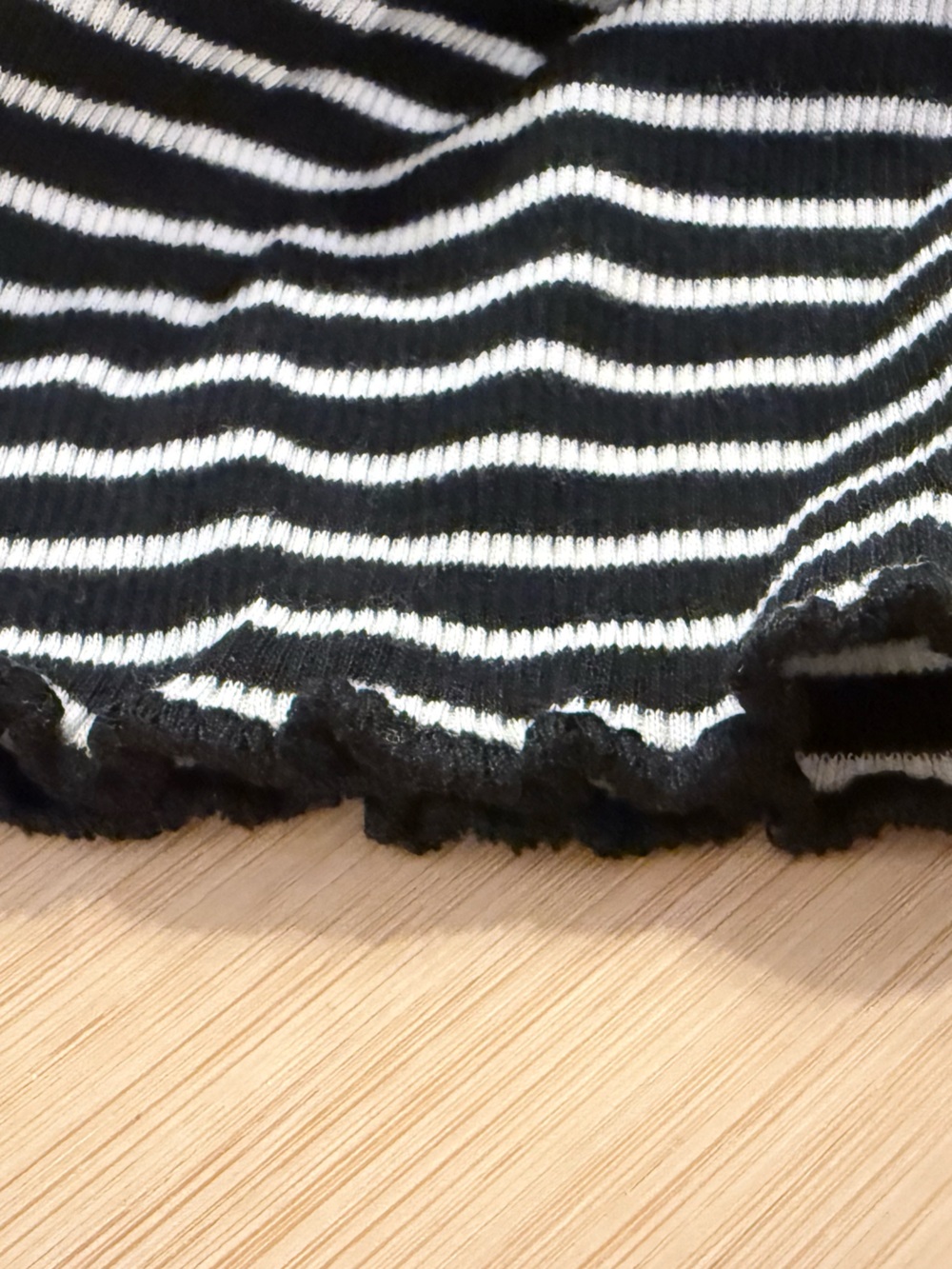 Fine rib lace trim tank top in stripe - Picture 4 of 6